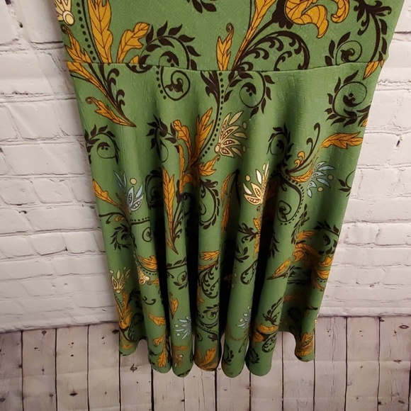 LuLaRoe Nicole Size Small #0008 - Picture 5 of 8